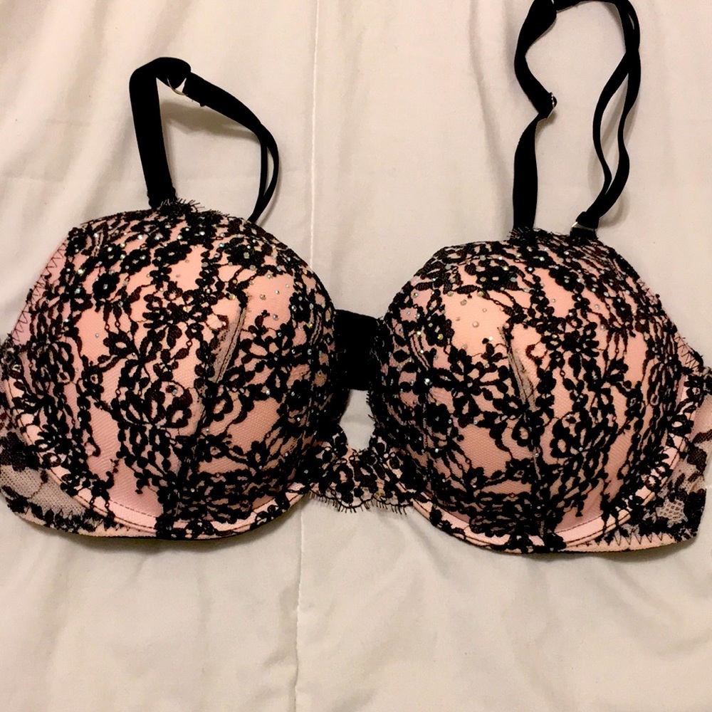 Victoria’s Secret Very Sexy Push-Up Bra